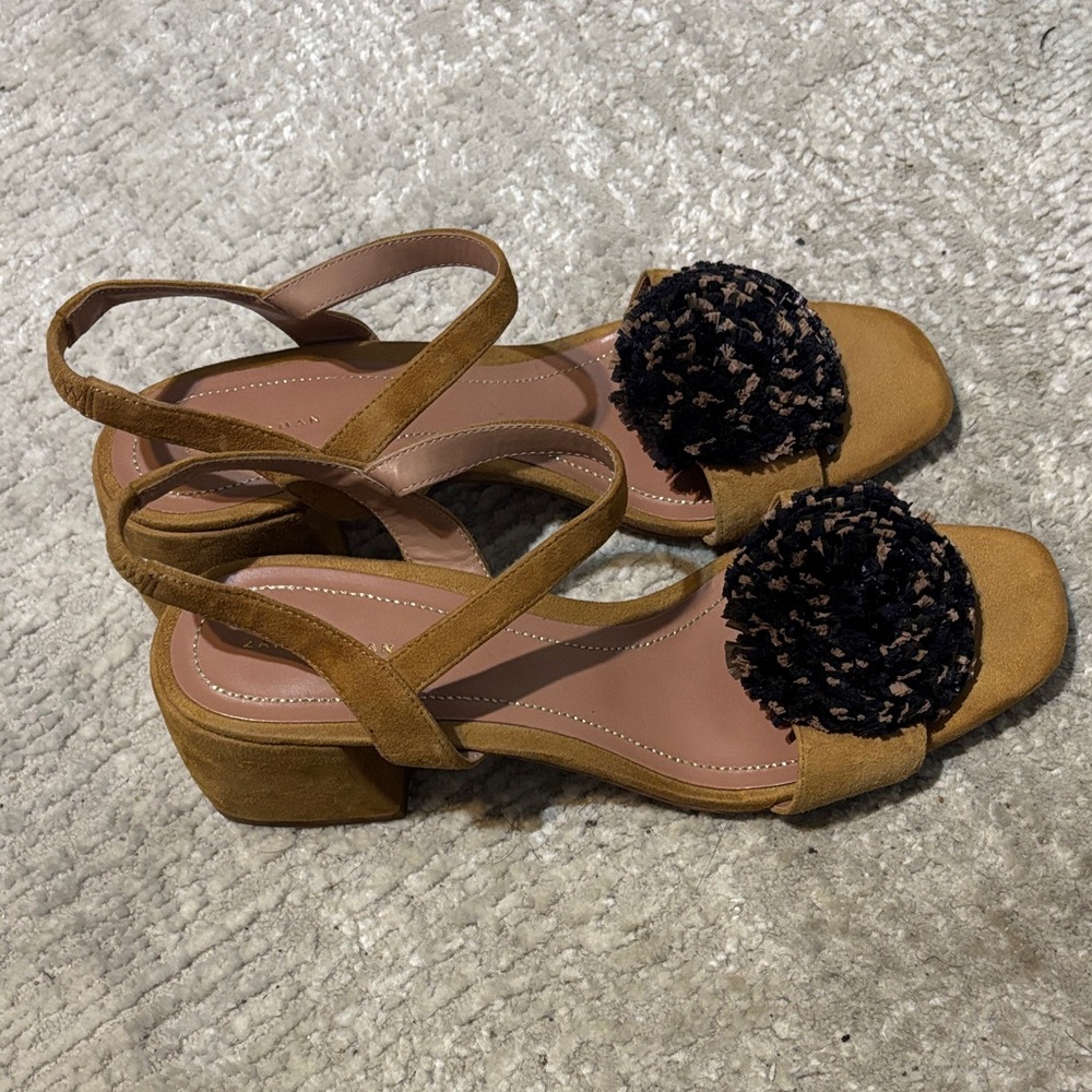 Zara Tan Suede Block Heel Sandals Sz 9 - Picture 2 of 5